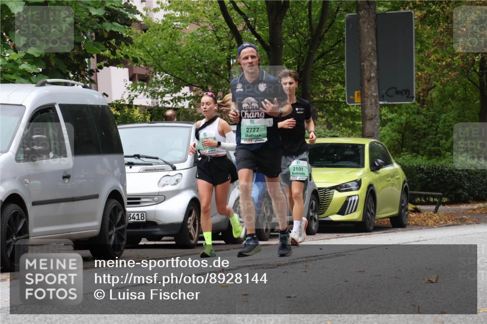 21.09.2025 - PSD Bank Halbmarathon Luisa Fischer http://msf.ph/oto/8928144 21.09.2025 11:38:11 Laufen 3418, 2777, 2101 meine-sportfotos.de