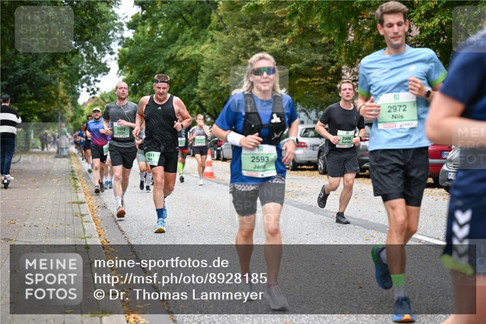 21.09.2025 - PSD Bank Halbmarathon Dr. Thomas Lammeyer http://msf.ph/oto/8928185 21.09.2025 10:47:47 Laufen 1072, 2986, 1211, 2593, 2972 meine-sportfotos.de