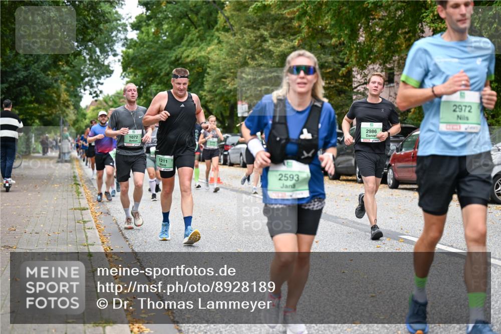21.09.2025 - PSD Bank Halbmarathon Dr. Thomas Lammeyer http://msf.ph/oto/8928189 21.09.2025 10:47:47 Laufen 1072, 1211, 2593, 2986, 2972 meine-sportfotos.de