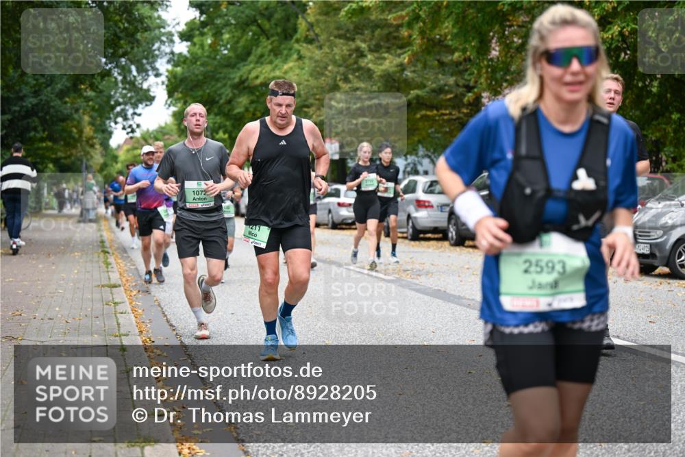 21.09.2025 - PSD Bank Halbmarathon Dr. Thomas Lammeyer http://msf.ph/oto/8928205 21.09.2025 10:47:48 Laufen 1072, 432, 1211, 2593, 4915 meine-sportfotos.de