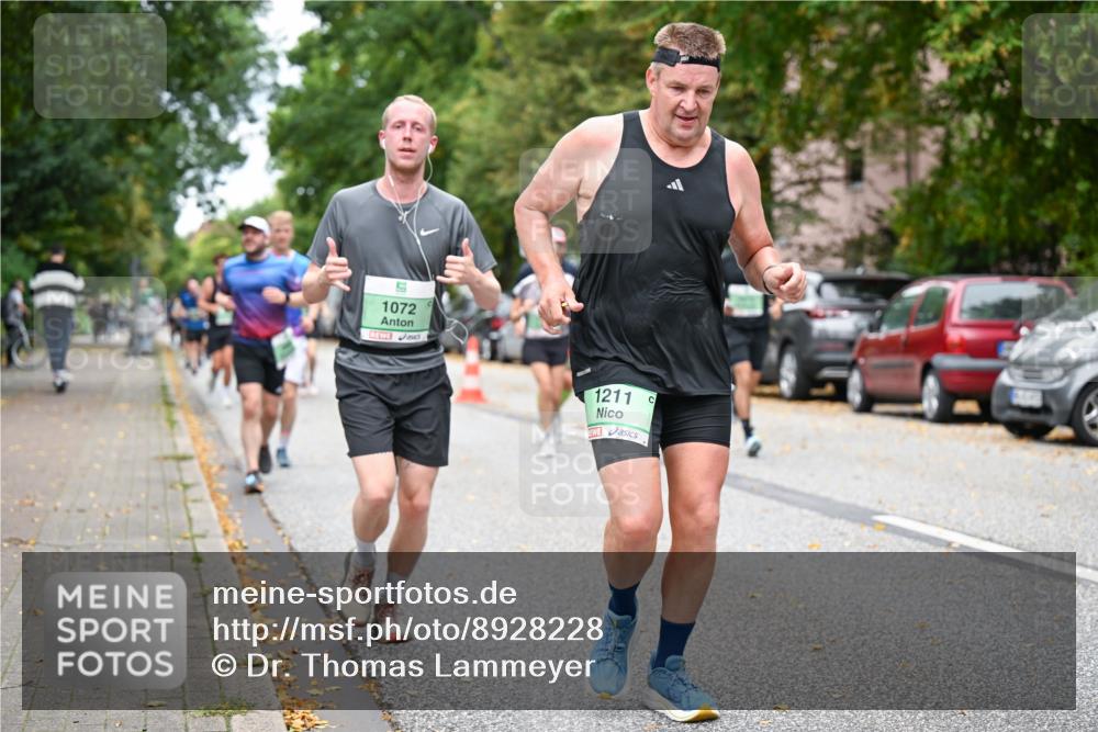 21.09.2025 - PSD Bank Halbmarathon Dr. Thomas Lammeyer http://msf.ph/oto/8928228 21.09.2025 10:47:49 Laufen 1072, 1211 meine-sportfotos.de
