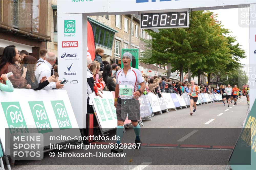 21.09.2025 - PSD Bank Halbmarathon Strokosch-Dieckow http://msf.ph/oto/8928267 21.09.2025 12:07:45 Ziel 2506, 2532, 2949, 3222, 3407, 3910 meine-sportfotos.de