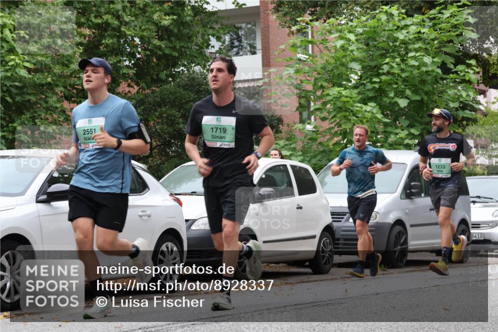 21.09.2025 - PSD Bank Halbmarathon Luisa Fischer http://msf.ph/oto/8928337 21.09.2025 11:38:53 Laufen 2551, 1719, 1233, 3418 meine-sportfotos.de