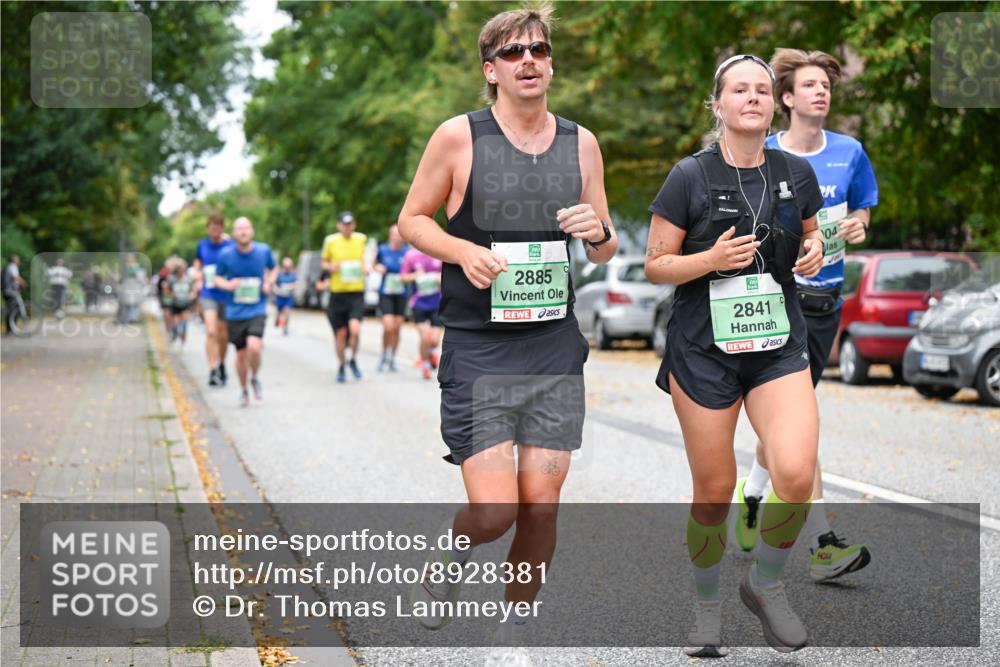 21.09.2025 - PSD Bank Halbmarathon Dr. Thomas Lammeyer http://msf.ph/oto/8928381 21.09.2025 10:47:57 Laufen 2885, 2841, 04 meine-sportfotos.de