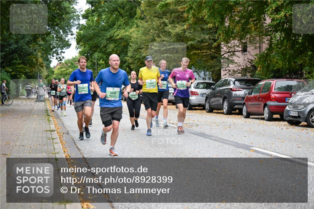 21.09.2025 - PSD Bank Halbmarathon Dr. Thomas Lammeyer http://msf.ph/oto/8928399 21.09.2025 10:48:00 Laufen 1387, 3030, 2999, 1253, 2008, 1255, 4915 meine-sportfotos.de