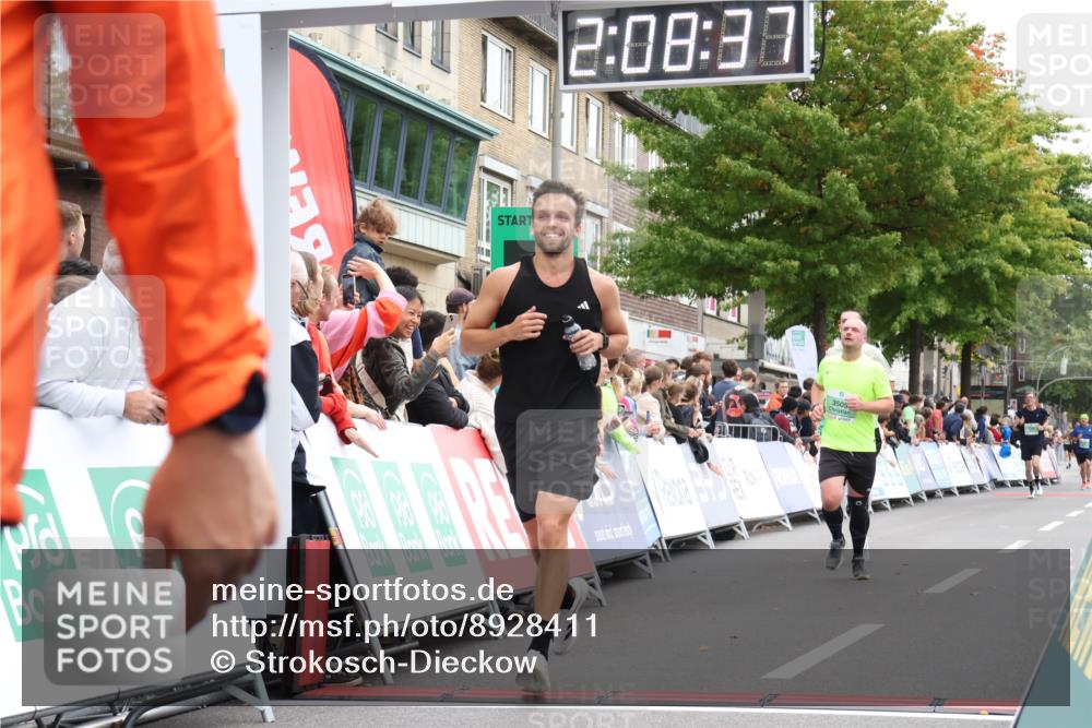 21.09.2025 - PSD Bank Halbmarathon Strokosch-Dieckow http://msf.ph/oto/8928411 21.09.2025 12:08:00 Ziel 2493, 2883, 2956, 3396, 3505, 3729, 3746, 3948, 3975 meine-sportfotos.de