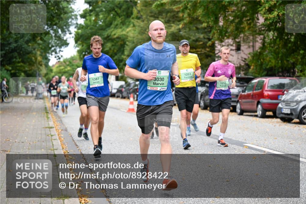 21.09.2025 - PSD Bank Halbmarathon Dr. Thomas Lammeyer http://msf.ph/oto/8928422 21.09.2025 10:48:01 Laufen 1387, 1253, 3030, 1255 meine-sportfotos.de