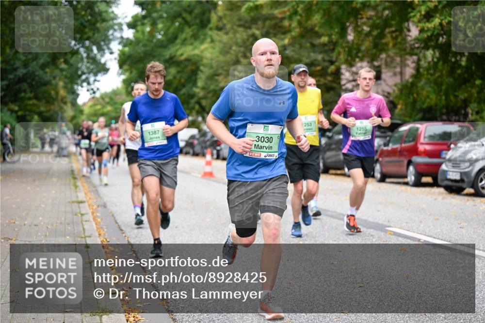 21.09.2025 - PSD Bank Halbmarathon Dr. Thomas Lammeyer http://msf.ph/oto/8928425 21.09.2025 10:48:01 Laufen 1387, 3030, 253, 1255 meine-sportfotos.de