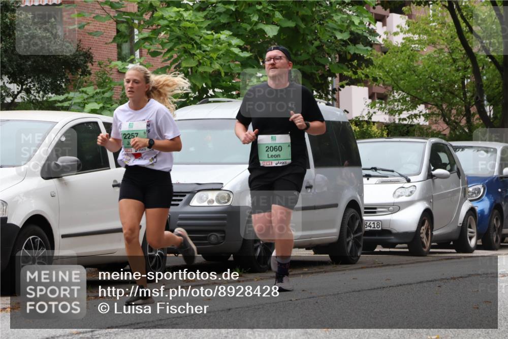 21.09.2025 - PSD Bank Halbmarathon Luisa Fischer http://msf.ph/oto/8928428 21.09.2025 11:39:10 Laufen 2257, 2060, 3418 meine-sportfotos.de