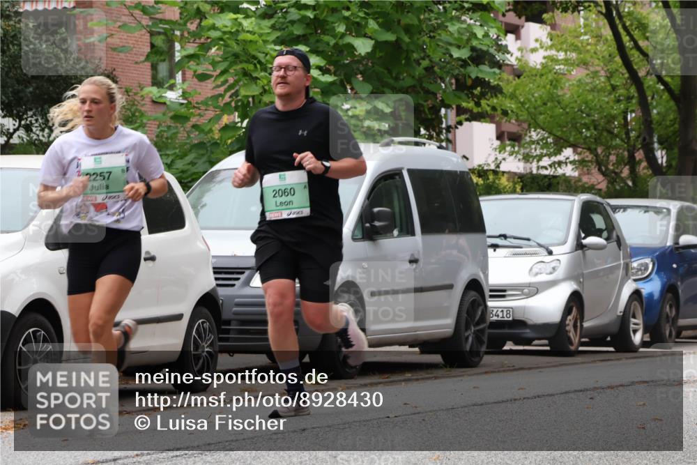 21.09.2025 - PSD Bank Halbmarathon Luisa Fischer http://msf.ph/oto/8928430 21.09.2025 11:39:10 Laufen 2257, 2060, 3418 meine-sportfotos.de