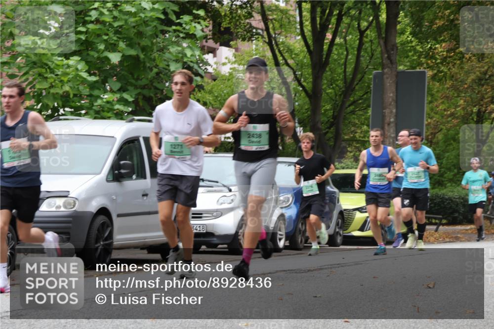 21.09.2025 - PSD Bank Halbmarathon Luisa Fischer http://msf.ph/oto/8928436 21.09.2025 11:39:14 Laufen 1271, 3418, 2438, 2376, 2480 meine-sportfotos.de