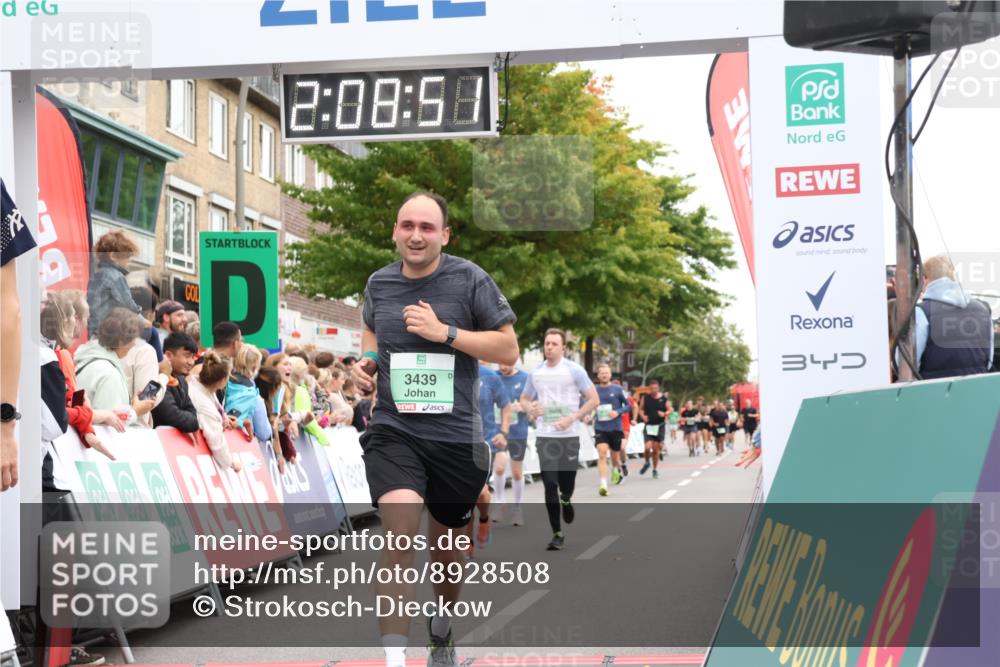21.09.2025 - PSD Bank Halbmarathon Strokosch-Dieckow http://msf.ph/oto/8928508 21.09.2025 12:08:14 Ziel 1495, 1496, 2593, 2908, 2972, 3108, 3439 meine-sportfotos.de