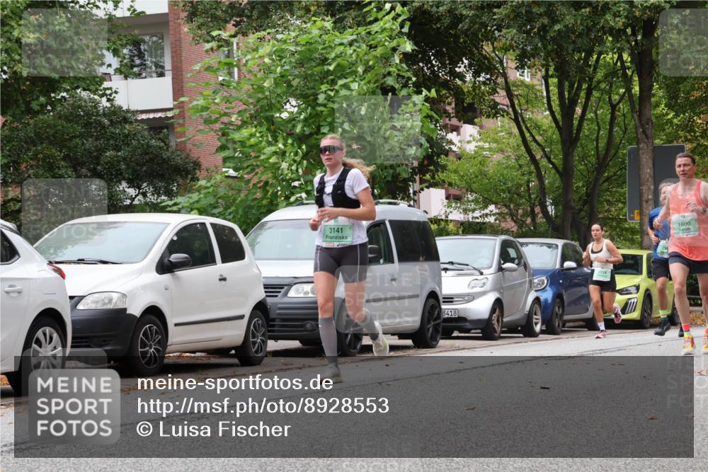 21.09.2025 - PSD Bank Halbmarathon Luisa Fischer http://msf.ph/oto/8928553 21.09.2025 11:41:19 Laufen 3141, 3418, 2228, 1600 meine-sportfotos.de