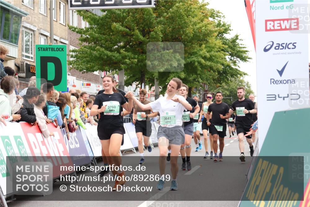 21.09.2025 - PSD Bank Halbmarathon Strokosch-Dieckow http://msf.ph/oto/8928649 21.09.2025 12:08:30 Ziel 1480, 1511, 1512, 2176, 2521, 2724, 2763, 3205, 3235, 3641, 3760 meine-sportfotos.de