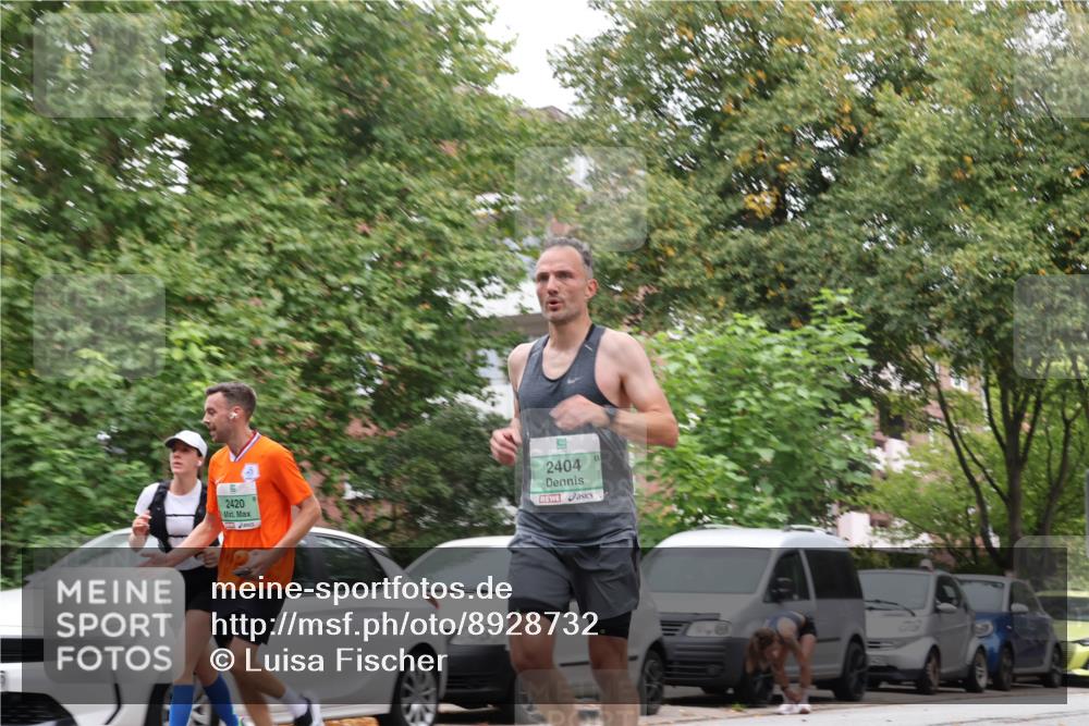 21.09.2025 - PSD Bank Halbmarathon Luisa Fischer http://msf.ph/oto/8928732 21.09.2025 11:42:28 Laufen 2420, 2404 meine-sportfotos.de