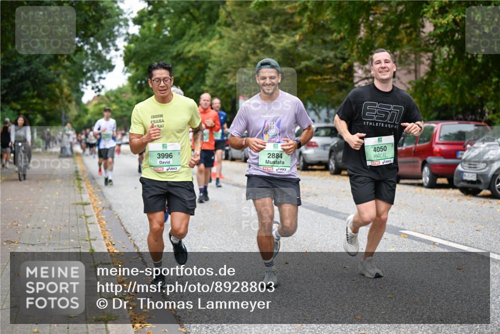 21.09.2025 - PSD Bank Halbmarathon Dr. Thomas Lammeyer http://msf.ph/oto/8928803 21.09.2025 10:48:24 Laufen 3996, 2884, 4050 meine-sportfotos.de