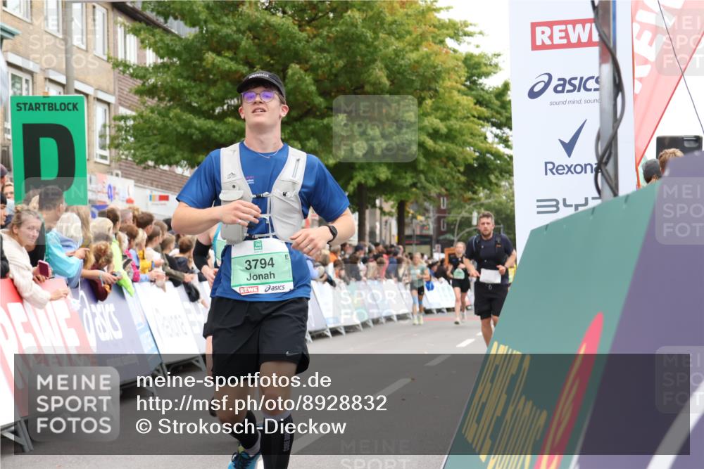 21.09.2025 - PSD Bank Halbmarathon Strokosch-Dieckow http://msf.ph/oto/8928832 21.09.2025 12:08:55 Ziel 1442, 2575, 3223, 3274, 3414, 3506, 3794 meine-sportfotos.de