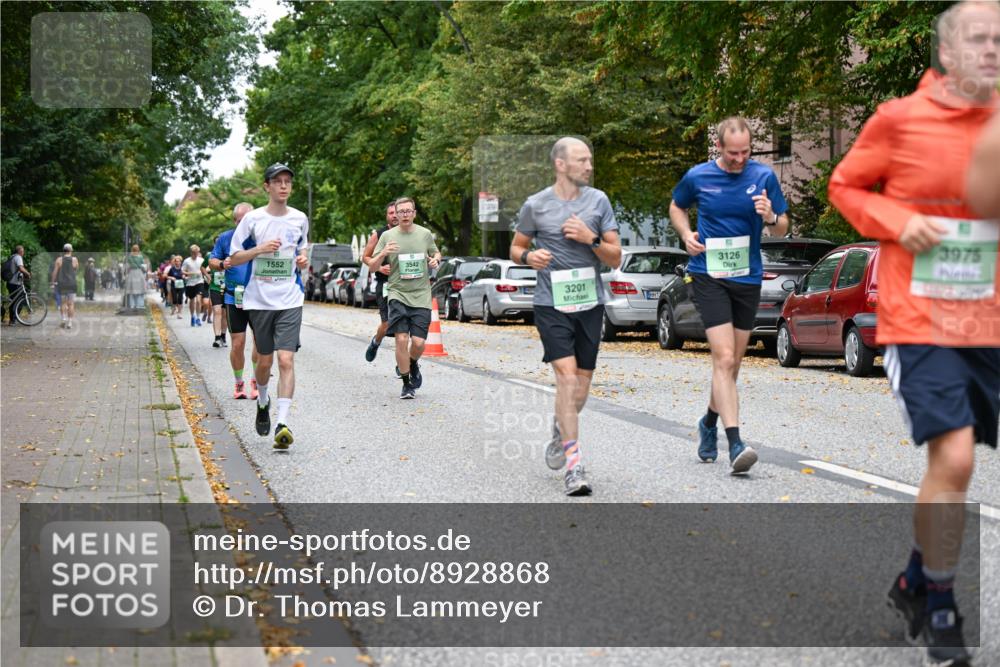 21.09.2025 - PSD Bank Halbmarathon Dr. Thomas Lammeyer http://msf.ph/oto/8928868 21.09.2025 10:48:28 Laufen 1552, 3542, 3201, 3126, 3975 meine-sportfotos.de