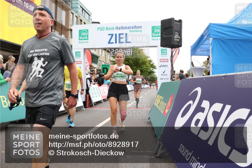 21.09.2025 - PSD Bank Halbmarathon Strokosch-Dieckow http://msf.ph/oto/8928917 21.09.2025 12:09:11 Ziel 1267, 1268, 1729, 1730, 1954, 2643, 3176, 3273, 3392, 3983 meine-sportfotos.de
