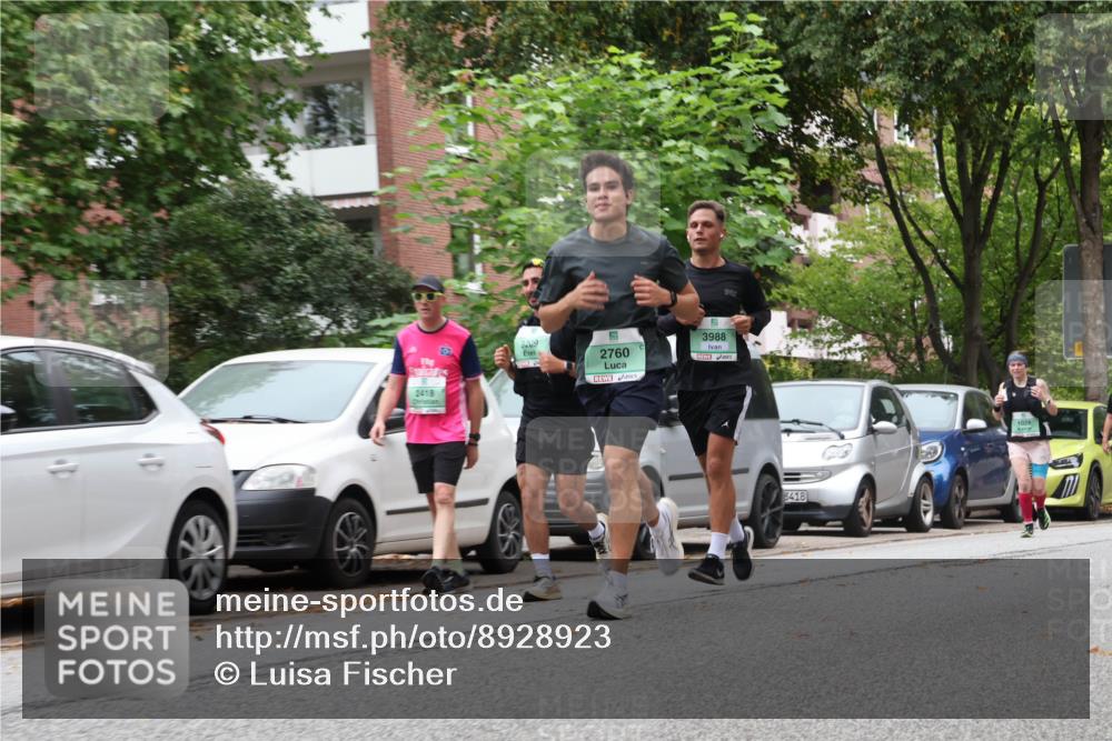 21.09.2025 - PSD Bank Halbmarathon Luisa Fischer http://msf.ph/oto/8928923 21.09.2025 11:45:51 Laufen 2418, 2760, 3988, 3418, 1028 meine-sportfotos.de
