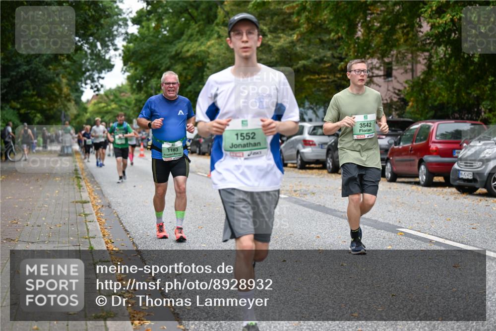 21.09.2025 - PSD Bank Halbmarathon Dr. Thomas Lammeyer http://msf.ph/oto/8928932 21.09.2025 10:48:31 Laufen 1193, 1552, 3542 meine-sportfotos.de