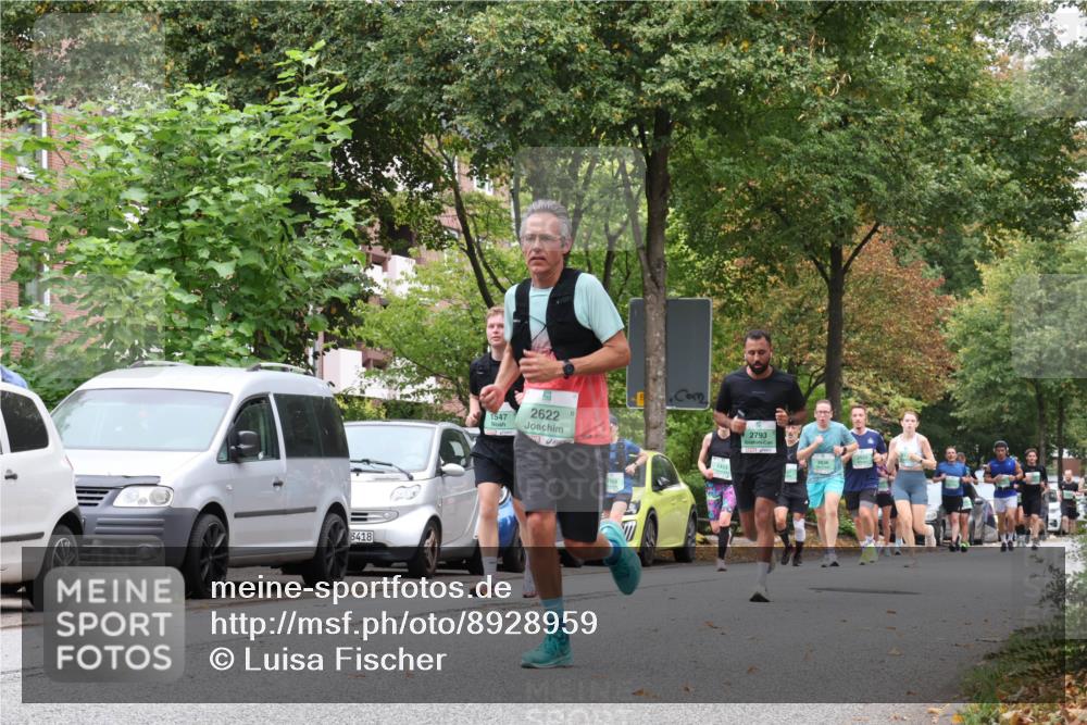 21.09.2025 - PSD Bank Halbmarathon Luisa Fischer http://msf.ph/oto/8928959 21.09.2025 11:46:04 Laufen 3418, 2622, 1547, 11581, 1453, 2793 meine-sportfotos.de