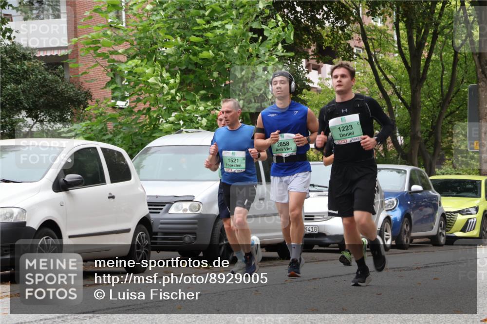 21.09.2025 - PSD Bank Halbmarathon Luisa Fischer http://msf.ph/oto/8929005 21.09.2025 11:46:16 Laufen 1521, 2858, 3418, 1223 meine-sportfotos.de