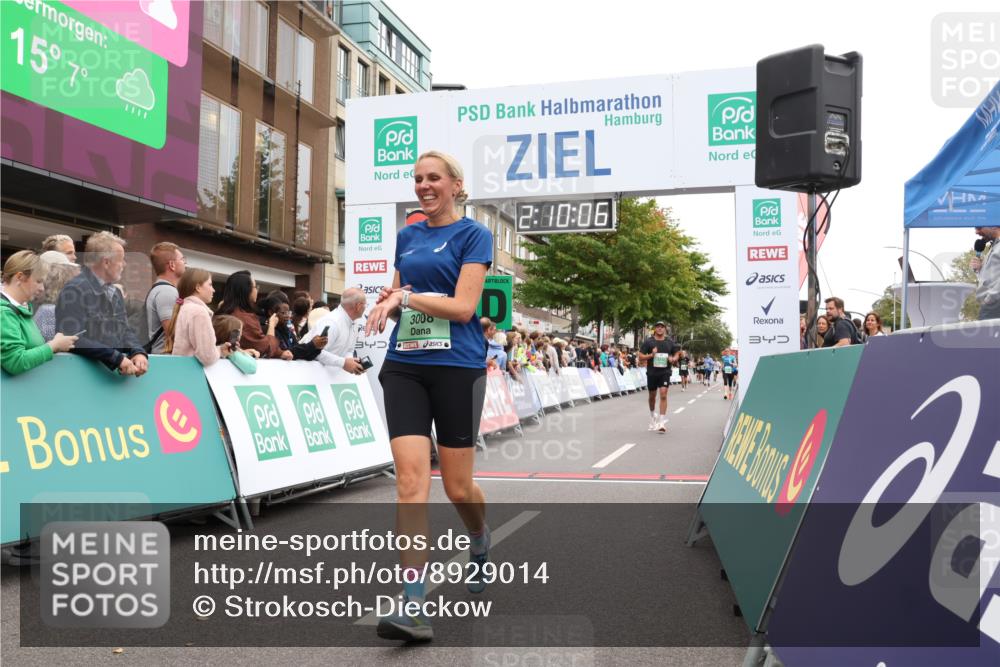 21.09.2025 - PSD Bank Halbmarathon Strokosch-Dieckow http://msf.ph/oto/8929014 21.09.2025 12:09:30 Ziel 3008, 3232, 3946 meine-sportfotos.de