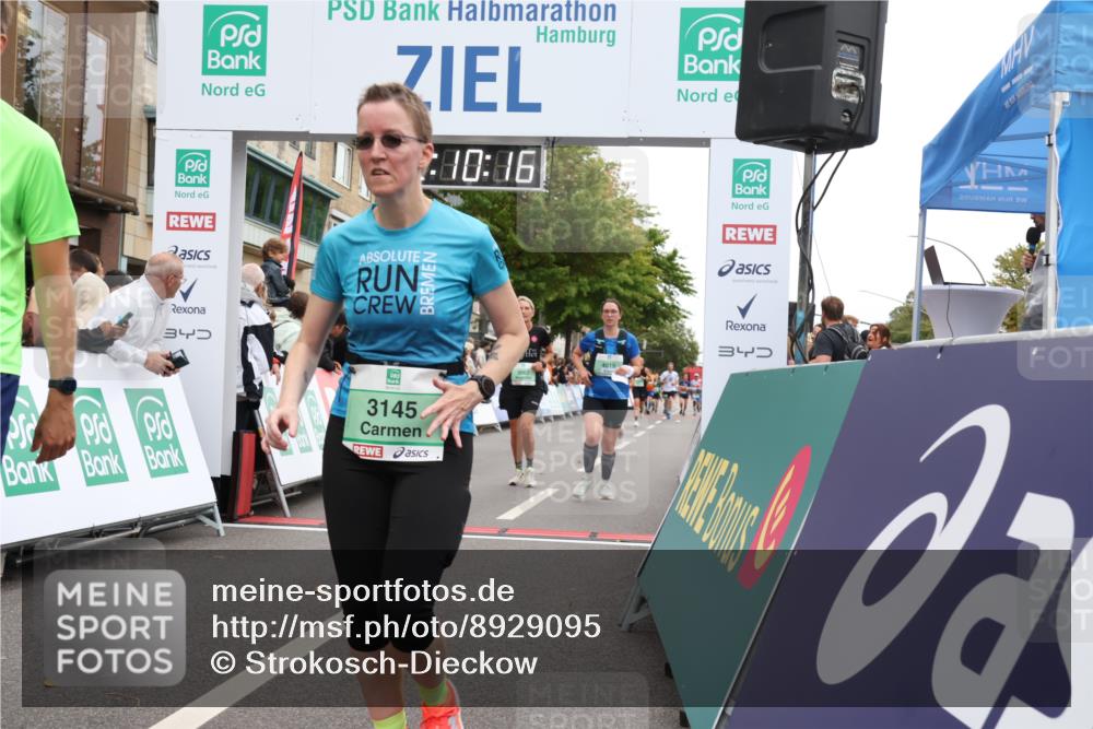 21.09.2025 - PSD Bank Halbmarathon Strokosch-Dieckow http://msf.ph/oto/8929095 21.09.2025 12:09:39 Ziel 2576, 3062, 3063, 3145, 3230, 3232, 4015 meine-sportfotos.de