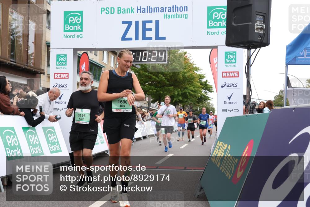 21.09.2025 - PSD Bank Halbmarathon Strokosch-Dieckow http://msf.ph/oto/8929174 21.09.2025 12:09:48 Ziel 1175, 1690, 2363, 2784, 3062, 3063, 3196, 3325, 4035 meine-sportfotos.de