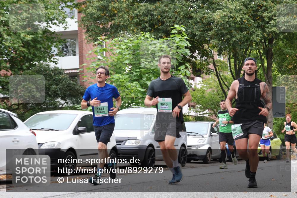 21.09.2025 - PSD Bank Halbmarathon Luisa Fischer http://msf.ph/oto/8929279 21.09.2025 11:47:17 Laufen 1444, 3945, 3418, 080, 2209 meine-sportfotos.de
