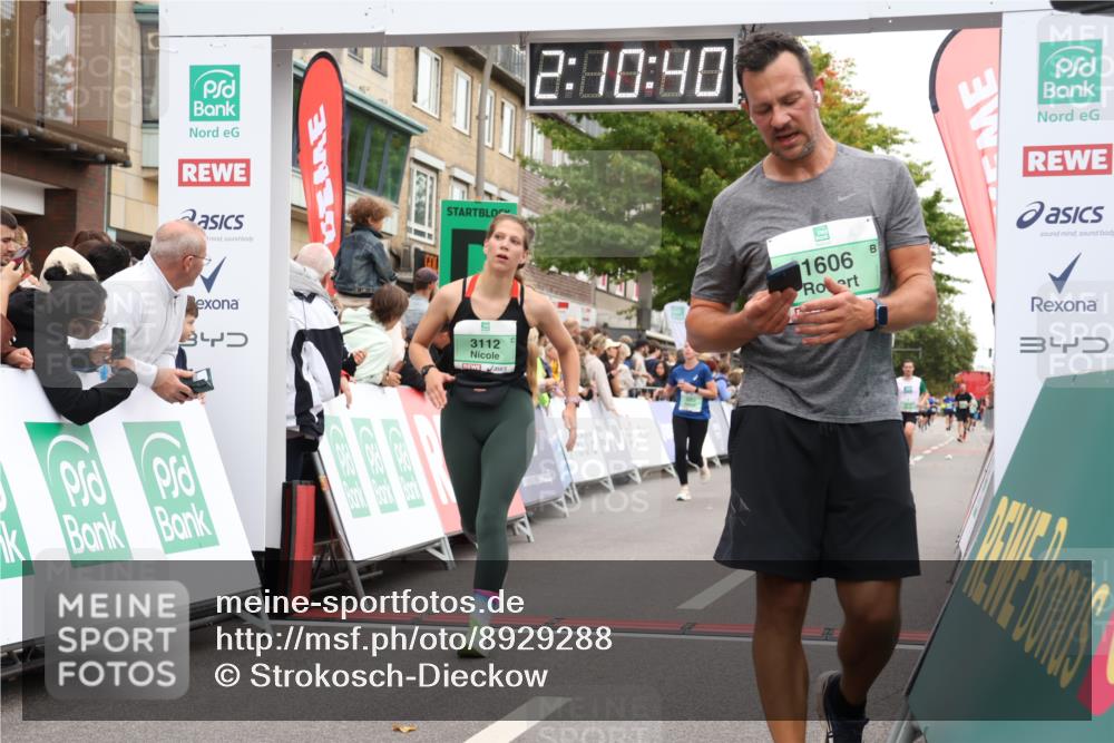 21.09.2025 - PSD Bank Halbmarathon Strokosch-Dieckow http://msf.ph/oto/8929288 21.09.2025 12:10:03 Ziel 1606, 3112, 3203 meine-sportfotos.de