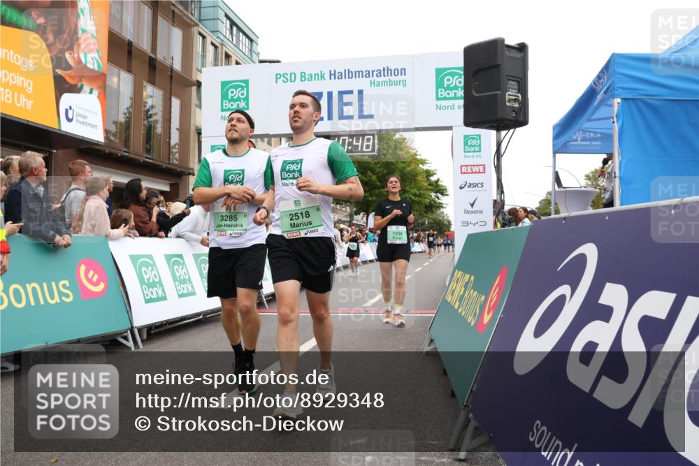 21.09.2025 - PSD Bank Halbmarathon Strokosch-Dieckow http://msf.ph/oto/8929348 21.09.2025 12:10:11 Ziel 1238, 2518, 2764, 3203, 3285 meine-sportfotos.de