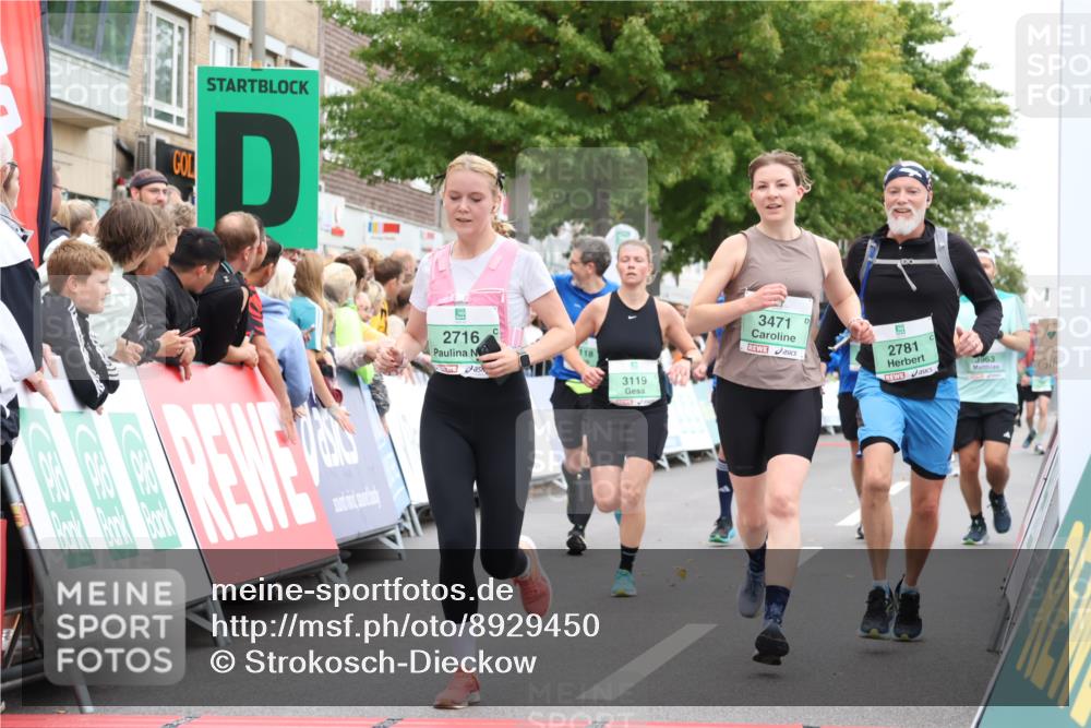 21.09.2025 - PSD Bank Halbmarathon Strokosch-Dieckow http://msf.ph/oto/8929450 21.09.2025 12:10:27 Ziel 1117, 1118, 1120, 2716, 2781, 3119, 3471, 3671, 3963 meine-sportfotos.de