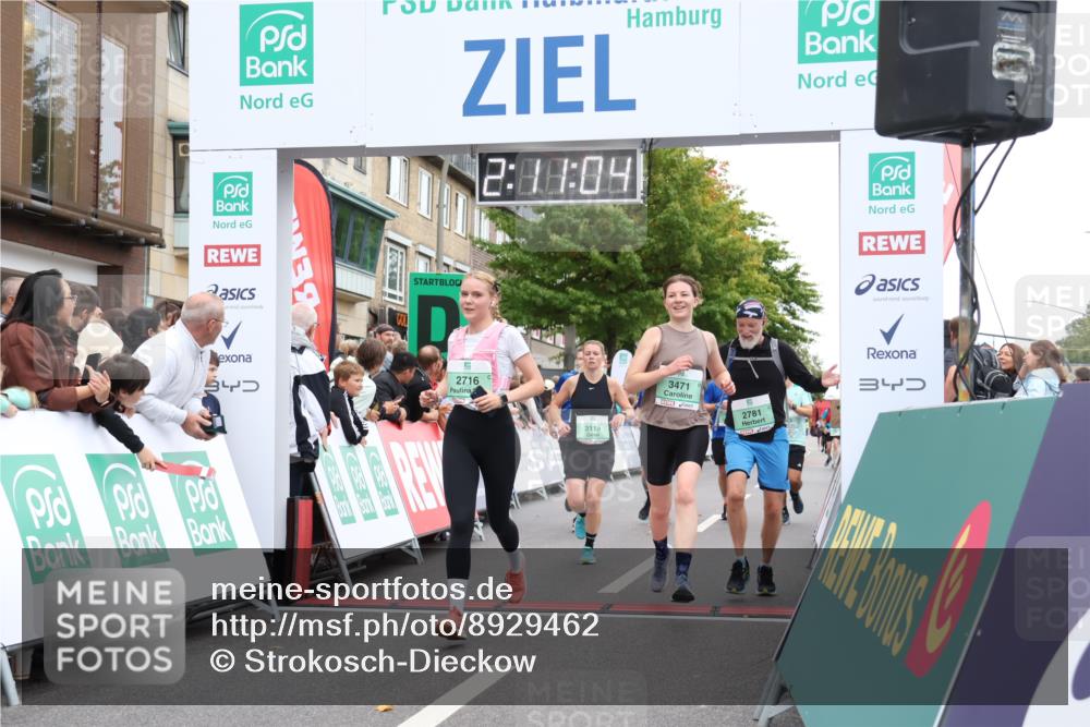 21.09.2025 - PSD Bank Halbmarathon Strokosch-Dieckow http://msf.ph/oto/8929462 21.09.2025 12:10:28 Ziel 1117, 1118, 1120, 2716, 2781, 3119, 3471, 3671, 3963 meine-sportfotos.de