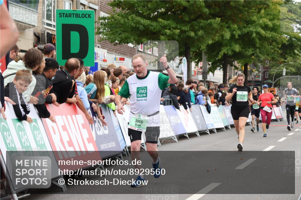 21.09.2025 - PSD Bank Halbmarathon Strokosch-Dieckow http://msf.ph/oto/8929560 21.09.2025 12:10:40 Ziel 2603, 3069, 3446, 3711 meine-sportfotos.de