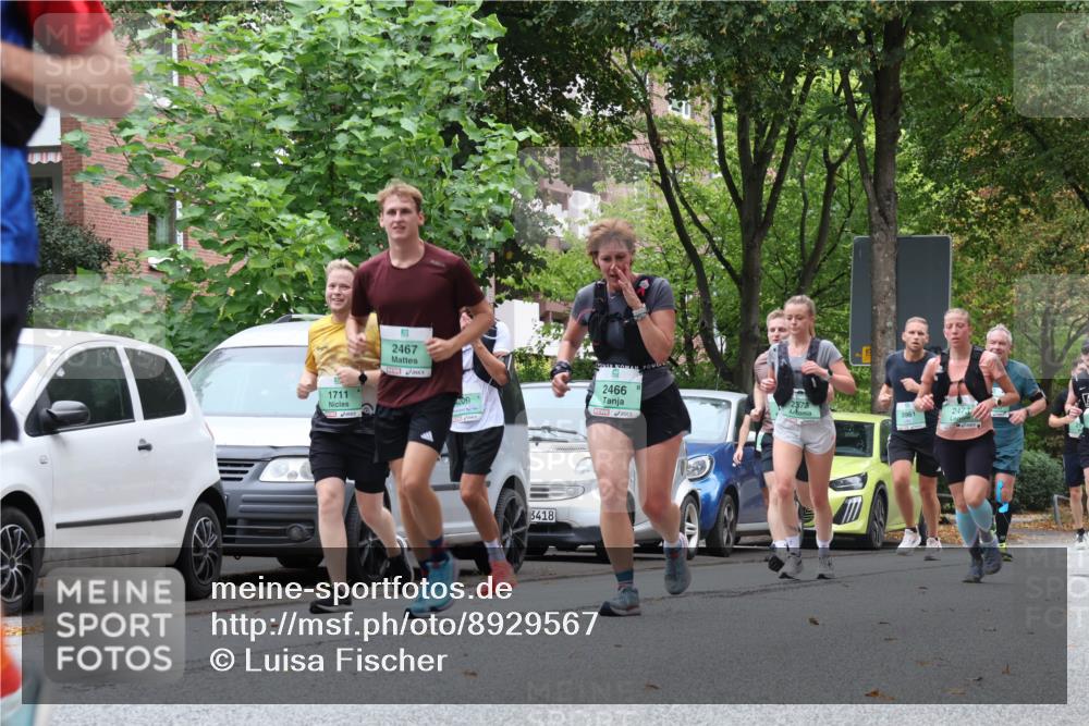 21.09.2025 - PSD Bank Halbmarathon Luisa Fischer http://msf.ph/oto/8929567 21.09.2025 11:48:16 Laufen 1711, 2467, 4009, 2466, 2378, 3418, 3961, 2473 meine-sportfotos.de