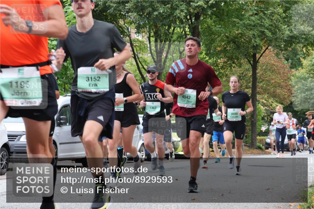 21.09.2025 - PSD Bank Halbmarathon Luisa Fischer http://msf.ph/oto/8929593 21.09.2025 11:48:20 Laufen 1196, 3152, 1367, 4042, 3099 meine-sportfotos.de