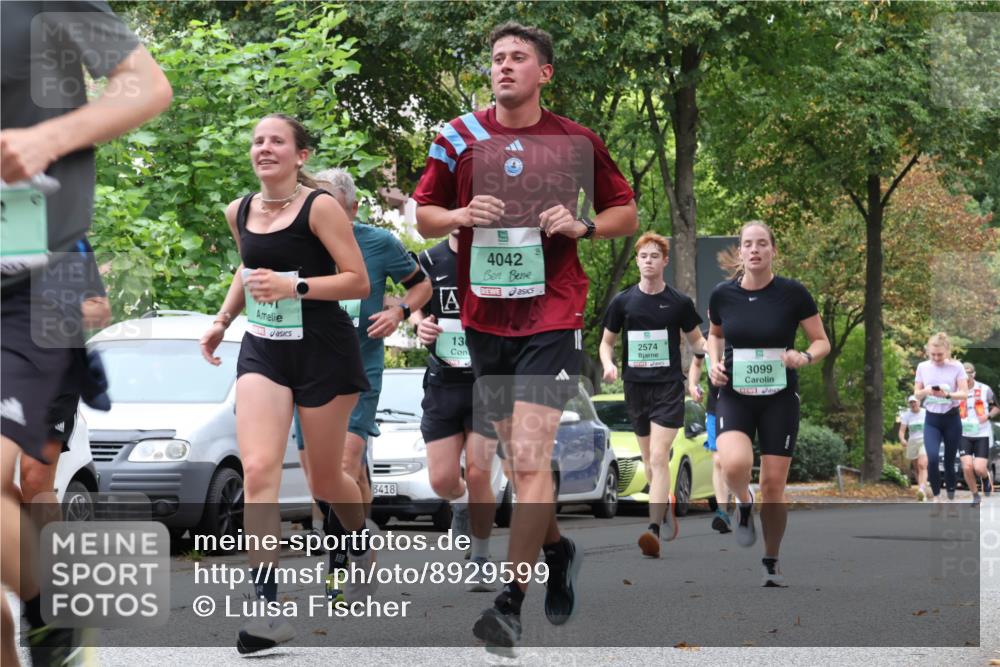 21.09.2025 - PSD Bank Halbmarathon Luisa Fischer http://msf.ph/oto/8929599 21.09.2025 11:48:21 Laufen 4042, 13, 17, 8418, 2574, 3099 meine-sportfotos.de