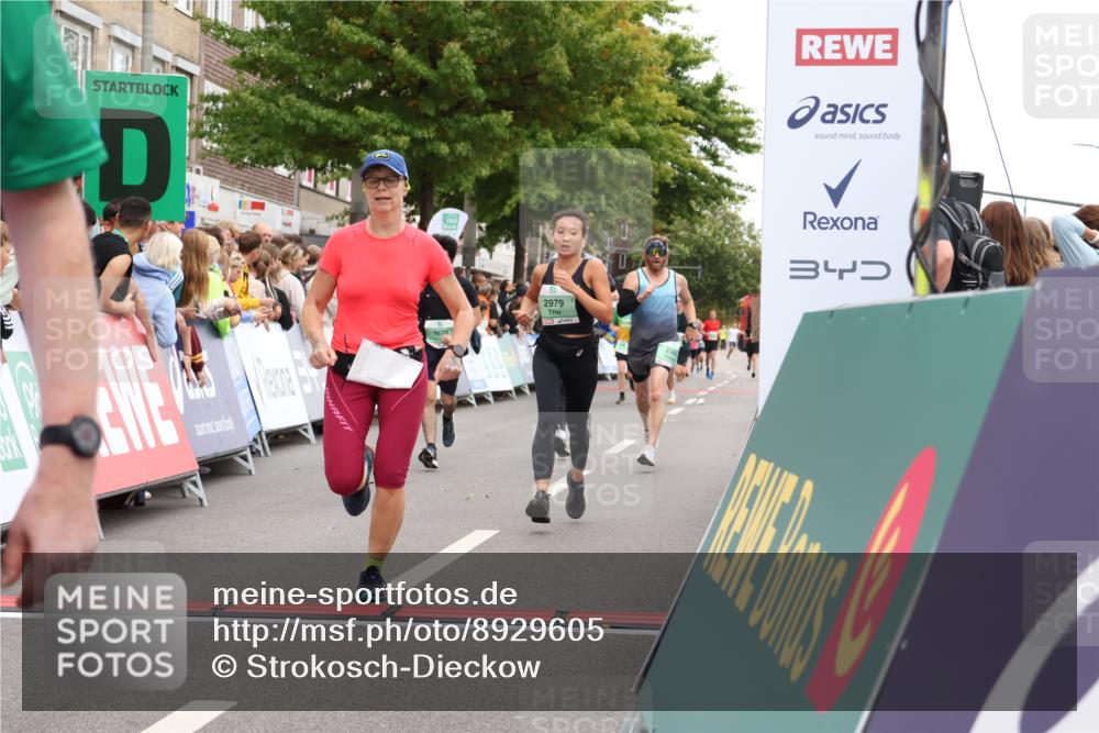 21.09.2025 - PSD Bank Halbmarathon Strokosch-Dieckow http://msf.ph/oto/8929605 21.09.2025 12:10:45 Ziel 1642, 1670, 2365, 2603, 2979, 3029, 3069, 3446 meine-sportfotos.de