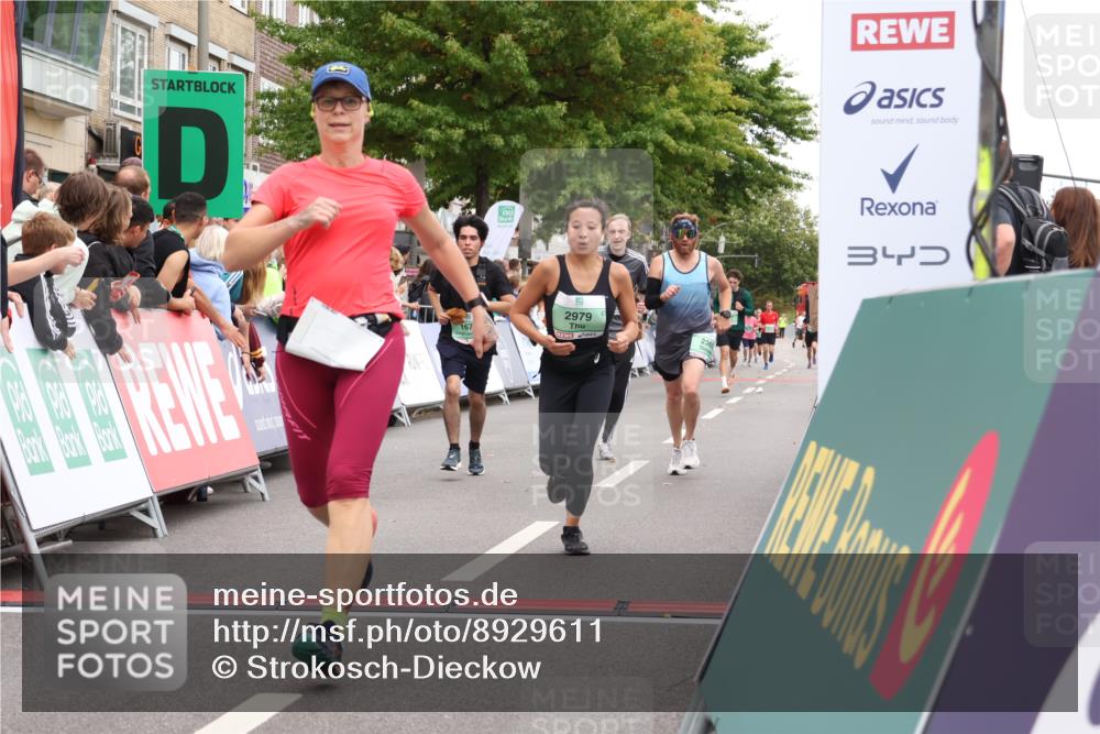 21.09.2025 - PSD Bank Halbmarathon Strokosch-Dieckow http://msf.ph/oto/8929611 21.09.2025 12:10:46 Ziel 1642, 1670, 2365, 2979, 3029, 3069, 3446 meine-sportfotos.de