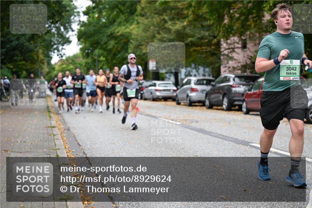 21.09.2025 - PSD Bank Halbmarathon Dr. Thomas Lammeyer http://msf.ph/oto/8929624 21.09.2025 10:49:12 Laufen 3042 meine-sportfotos.de