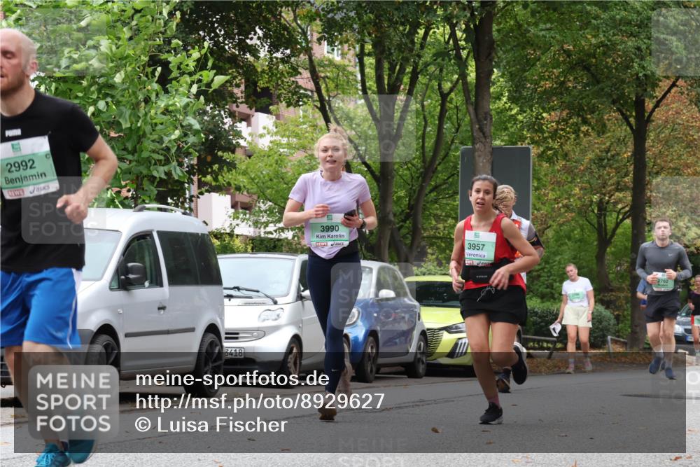 21.09.2025 - PSD Bank Halbmarathon Luisa Fischer http://msf.ph/oto/8929627 21.09.2025 11:48:26 Laufen 2992, 3418, 3990, 3957, 2762 meine-sportfotos.de