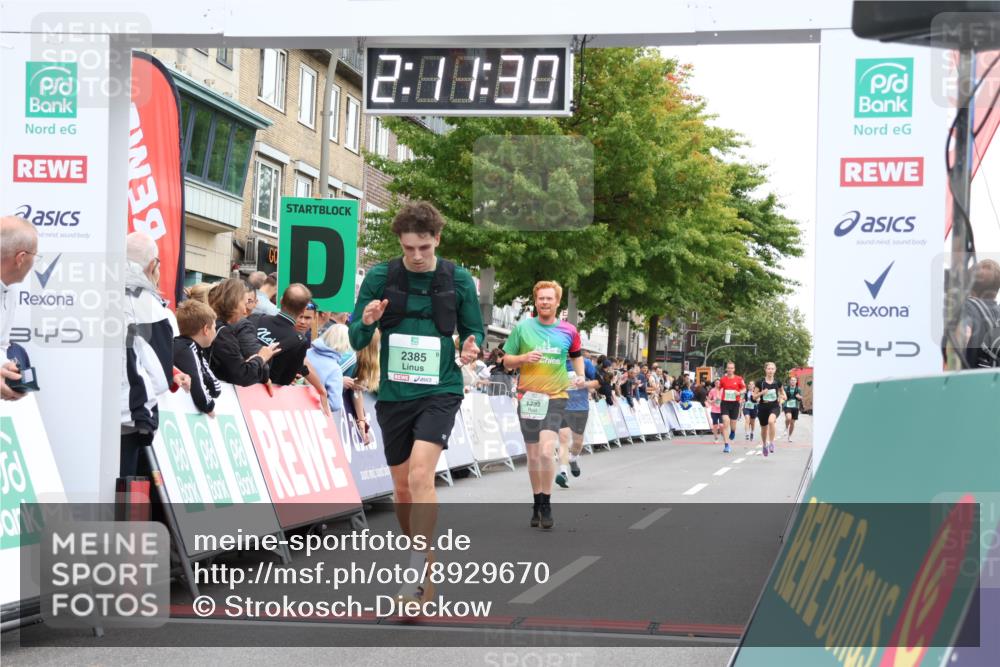 21.09.2025 - PSD Bank Halbmarathon Strokosch-Dieckow http://msf.ph/oto/8929670 21.09.2025 12:10:53 Ziel 1642, 1670, 1732, 2365, 2385, 2979, 3029, 3440 meine-sportfotos.de