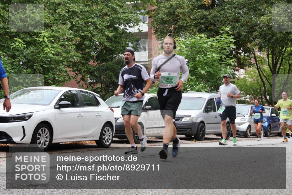 21.09.2025 - PSD Bank Halbmarathon Luisa Fischer http://msf.ph/oto/8929711 21.09.2025 11:48:45 Laufen 1912, 3677 meine-sportfotos.de