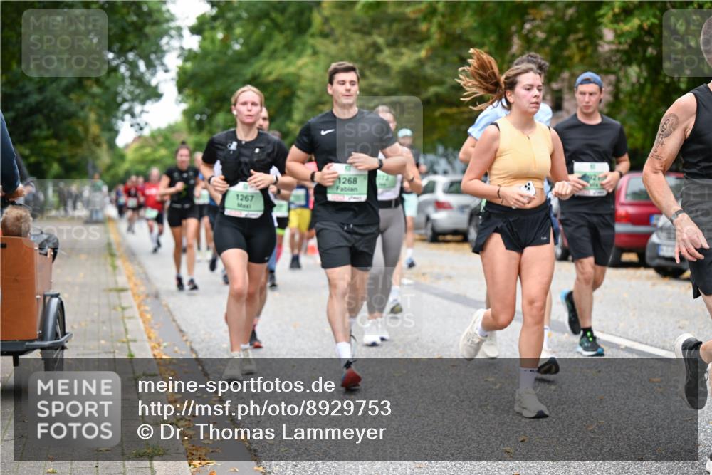 21.09.2025 - PSD Bank Halbmarathon Dr. Thomas Lammeyer http://msf.ph/oto/8929753 21.09.2025 10:49:18 Laufen 1268, 1267 meine-sportfotos.de