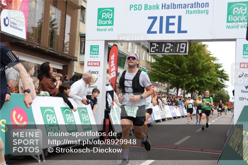 21.09.2025 - PSD Bank Halbmarathon Strokosch-Dieckow http://msf.ph/oto/8929948 21.09.2025 12:11:43 Ziel 1173, 1198, 1759, 2754, 2907, 3161, 3249, 3424, 3533 meine-sportfotos.de