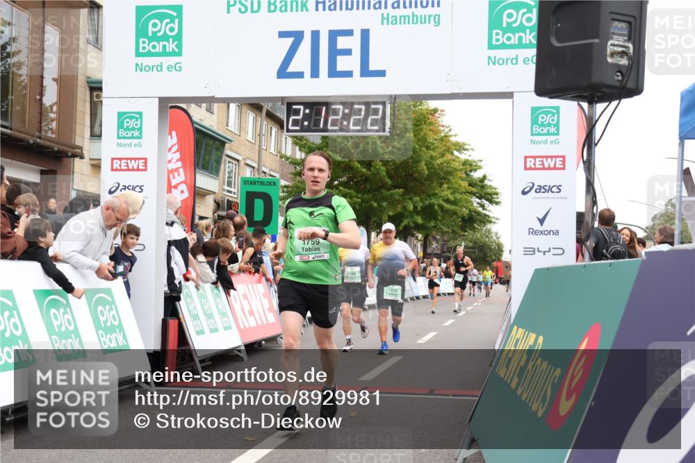 21.09.2025 - PSD Bank Halbmarathon Strokosch-Dieckow http://msf.ph/oto/8929981 21.09.2025 12:11:46 Ziel 1173, 1198, 1759, 2754, 3161, 3249, 3533 meine-sportfotos.de