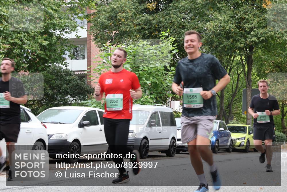 21.09.2025 - PSD Bank Halbmarathon Luisa Fischer http://msf.ph/oto/8929997 21.09.2025 11:49:54 Laufen 20, 1585, 3352, 3418, 2986 meine-sportfotos.de