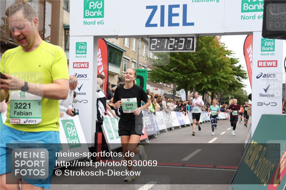 21.09.2025 - PSD Bank Halbmarathon Strokosch-Dieckow http://msf.ph/oto/8930069 21.09.2025 12:12:00 Ziel 2820, 2953, 3221, 3399, 3411 meine-sportfotos.de